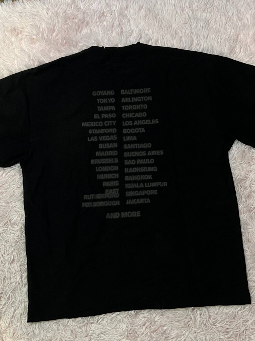 BTS Arirang World Tour T-Shirt - Picture 4 of 5